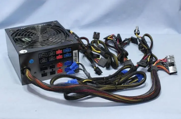 關(guān)于電腦的電源額定功率